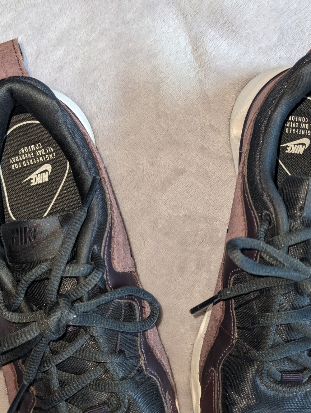 Nike Women's Sneakers - Picture 9 of 13